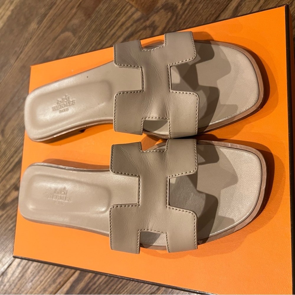 Hermes oran sandal nude beige 38.5